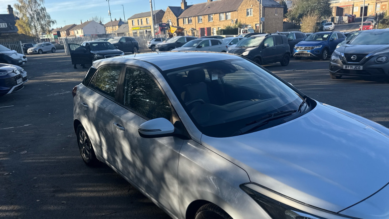 Hyundai i20 1.2 MPi SE 5dr Petrol Hatchback